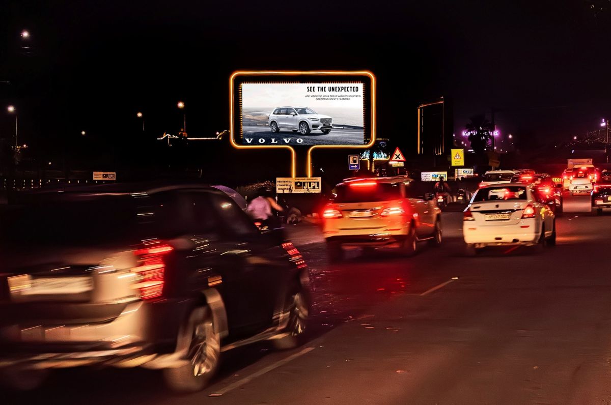 Chandigarh Airport Chowk LED1 _ SLOT1
(1 Slot 10 Sec,Loop=120 Sec) only still, no video, no motion poster